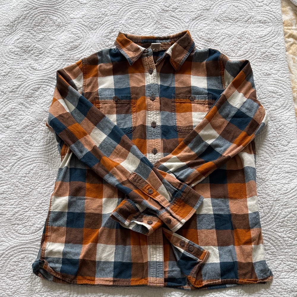 Women’s Duluth Trading Company Flannel Shirt size Medium